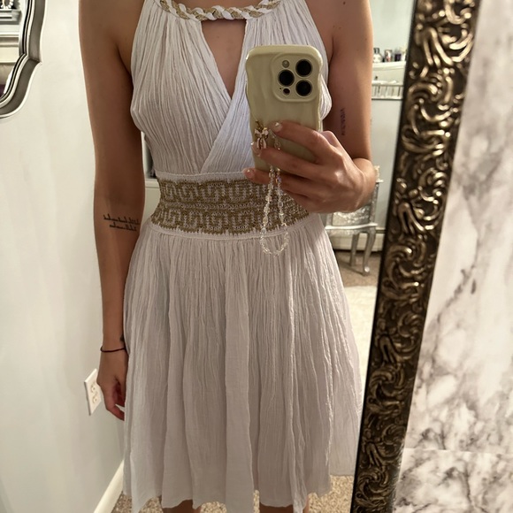 BEAUTIFUL Grecian Dress - Picture 8 of 9